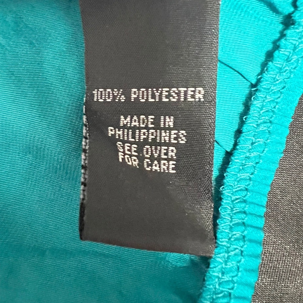 Iz Byer Blouse 2X Teal Blue Hammered Satin Split Dolman Sleeve Bubble Hem Top - Picture 8 of 11